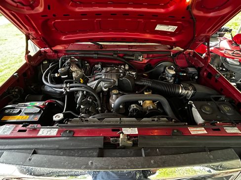 Used 1996 Ford F150 4x4 Regular Cab image 14