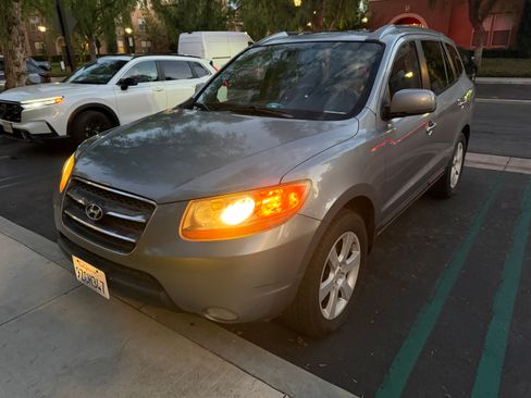 Used 2008 Hyundai Santa Fe Limited FWD image 2