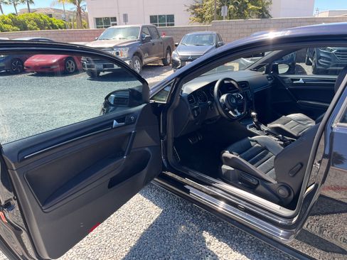 Used 2015 Volkswagen GTI SE FWD image 10