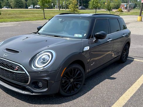 Used 2021 MINI Cooper Clubman S w/ Storage Package AWD/4WD image 1