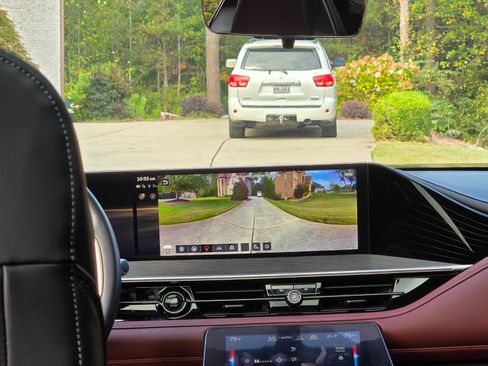 Used 2025 INFINITI QX80 Autograph image 10