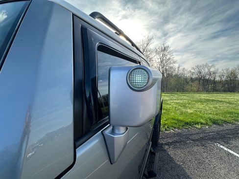 Used 2012 Toyota FJ Cruiser 4WD w/ Upgrade Pkg image 6