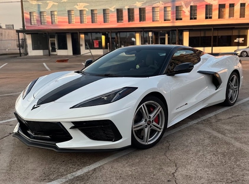 Used 2024 Chevrolet Corvette Stingray Convertible w/ Z51 Performance Package RWD image 1