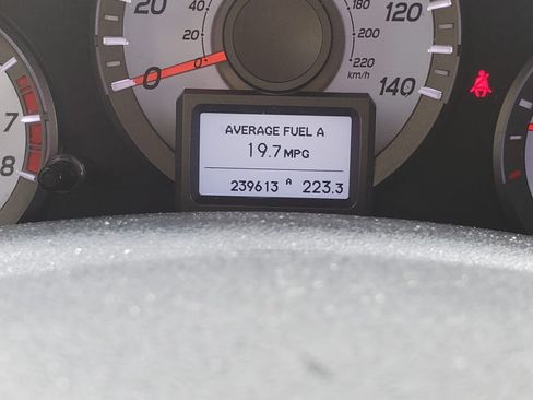 Used 2013 Honda Pilot Touring image 20