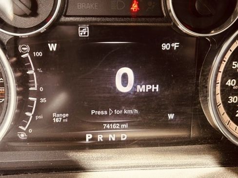 Used 2016 RAM 5500 SLT w/ Quick Order Package 29G SLT RWD image 2