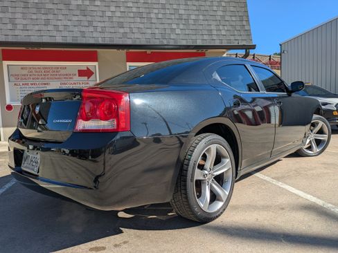 Used 2009 Dodge Charger SE image 9