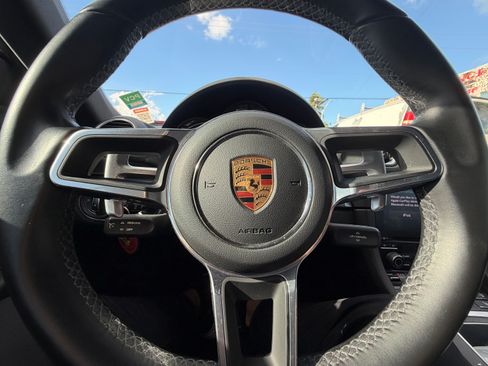 Used 2022 Porsche 718 Cayman image 14