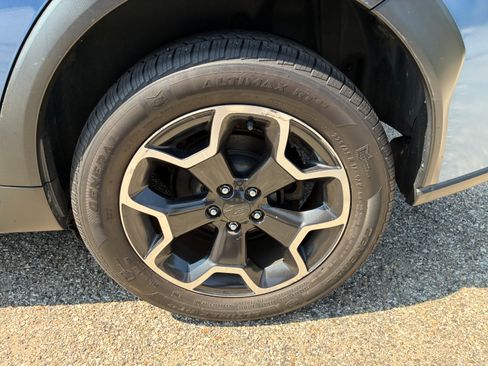 Used 2014 Subaru Crosstrek 2.0i Limited AWD/4WD image 10