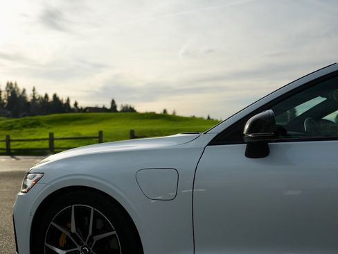 Used 2025 Volvo V60 T8 Polestar w/ Protection Package Premier image 12