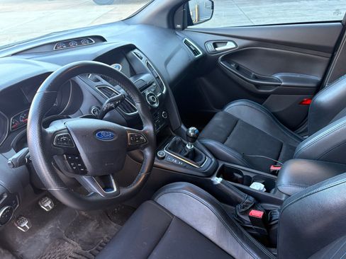 Used 2016 Ford Focus RS image 9