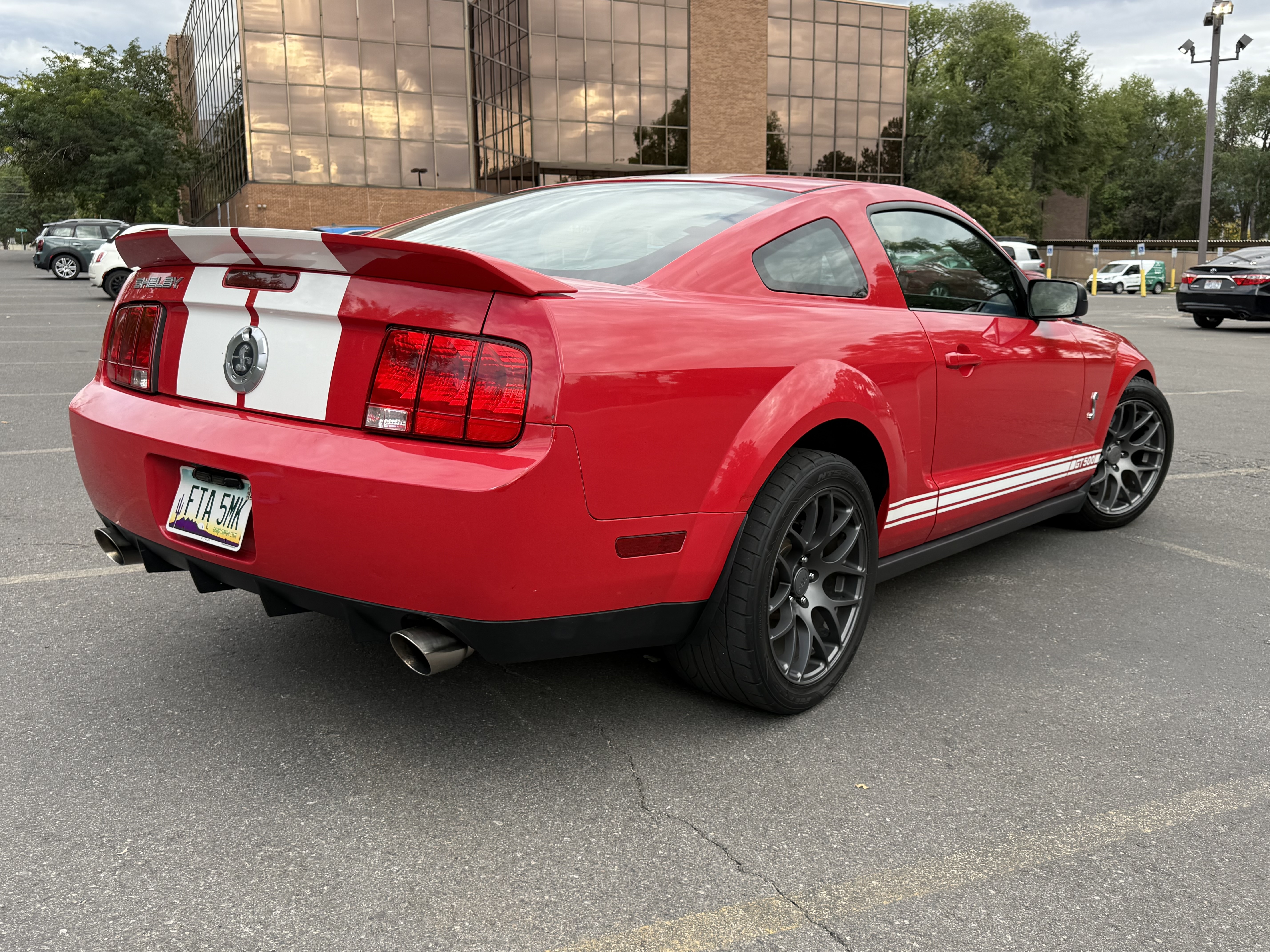 Used 2007 Ford Mustang Shelby GT500 RWD image 11