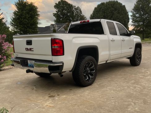 Used 2019 GMC Sierra 1500 SLE w/ SLE Value Package AWD/4WD image 5
