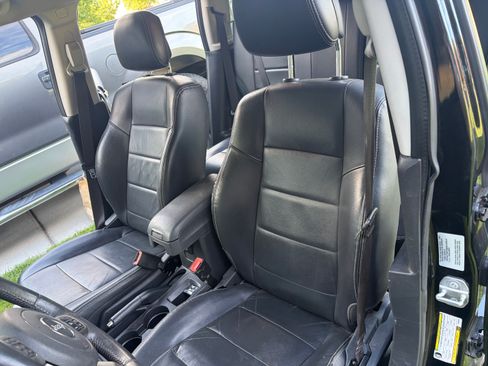 Used 2015 Jeep Patriot Limited w/ Sun/Sound Group AWD/4WD image 4