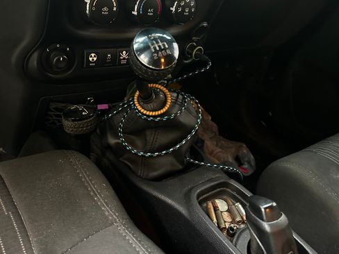 Used 2012 Jeep Wrangler Unlimited Sport image 17