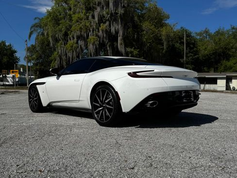Used 2018 Aston Martin DB11 V12 image 4