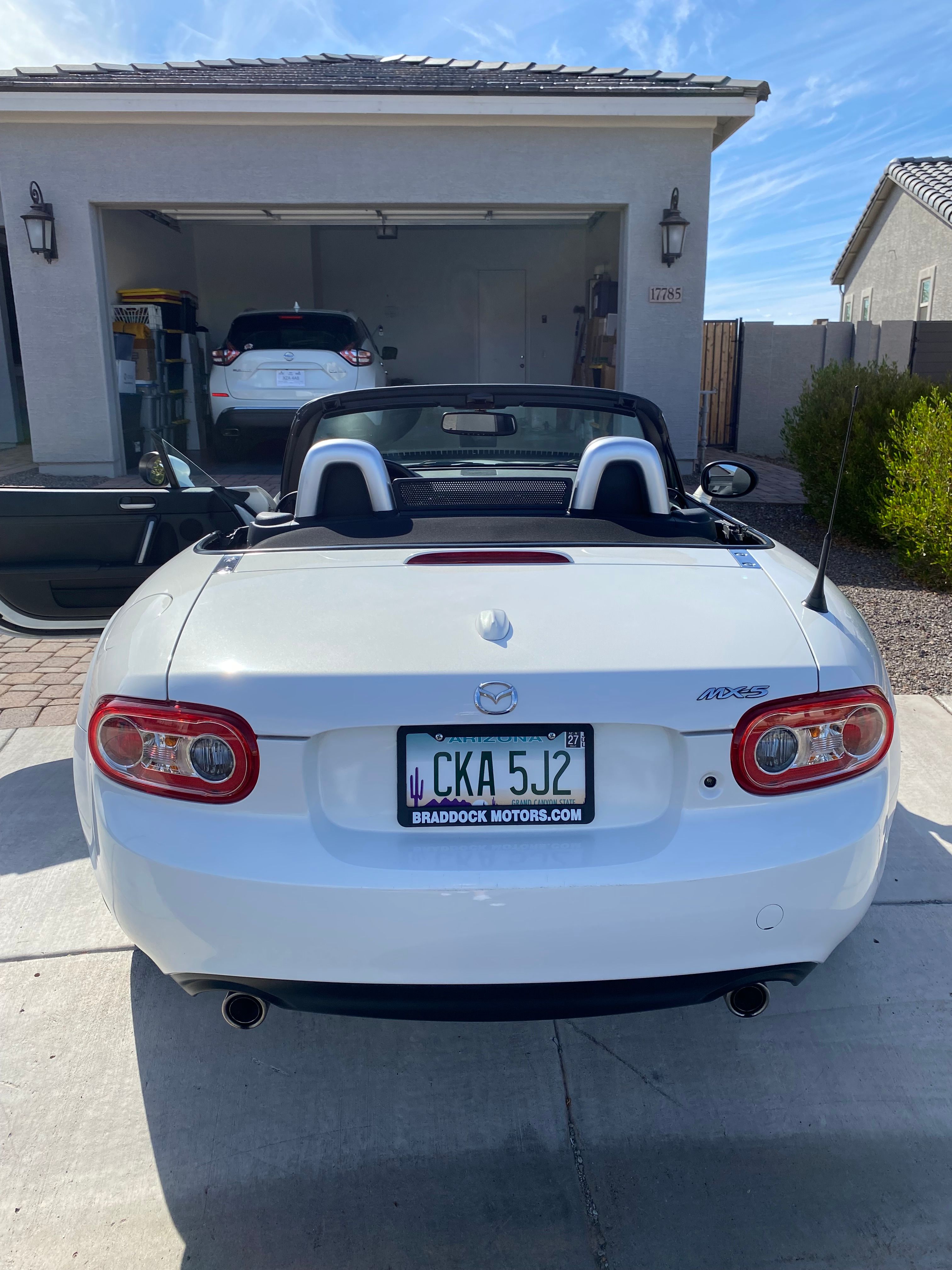 Used 2014 MAZDA MX-5 Miata Grand Touring w/ Premium Package RWD image 18