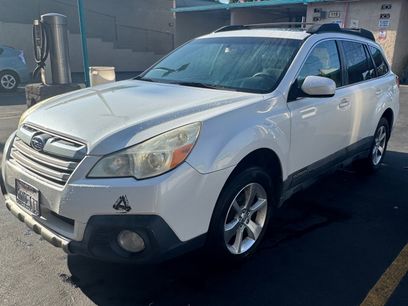 Used 2013 Subaru Outback 2.5i Limited w/ Moonroof Pkg