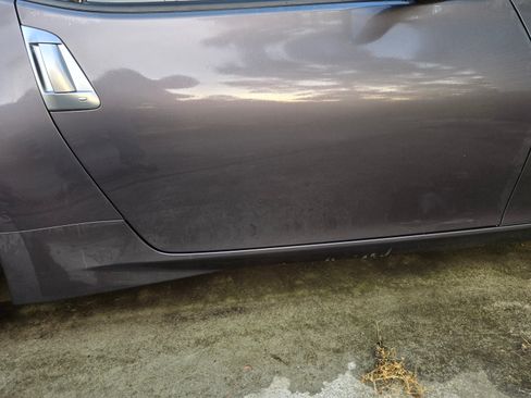 Used 2010 Nissan 370Z Touring w/ Sport Pkg image 11