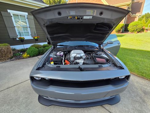 Used 2023 Dodge Challenger SRT Hellcat RWD image 19