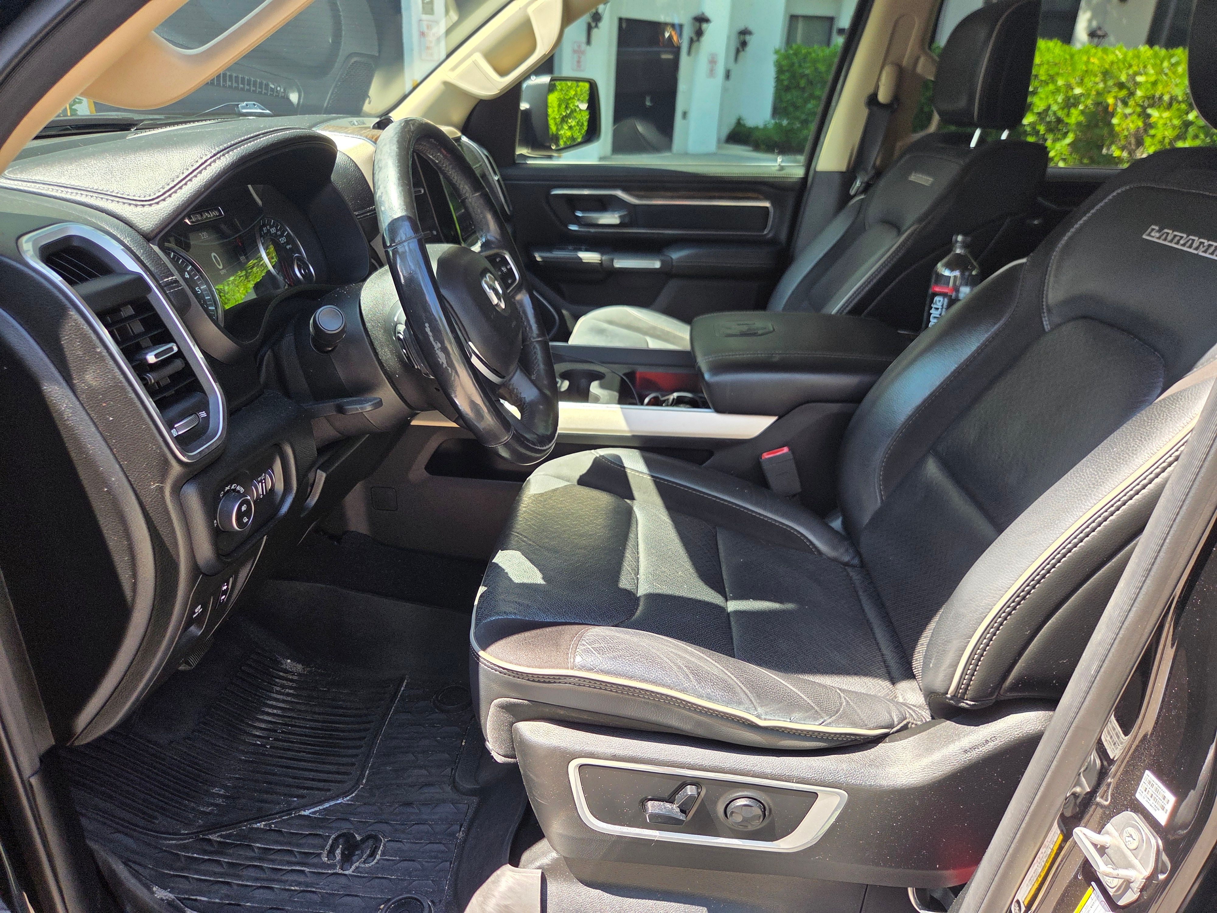 Used 2019 RAM 1500 Laramie RWD image 2