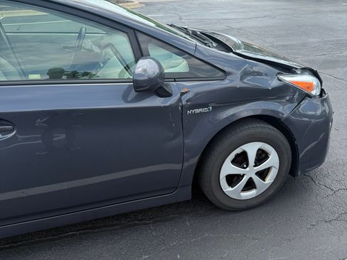 Used 2013 Toyota Prius Two image 4