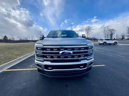 Used 2024 Ford F250 Platinum image 12