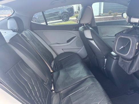 Used 2013 Kia Optima LX image 9