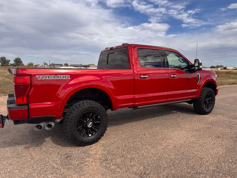 Used 2022 Ford F350 Platinum w/ Tremor Off-Road Package image 17