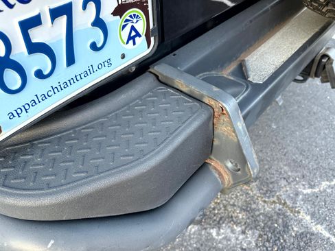 Used 2013 Jeep Wrangler Unlimited Sahara image 9