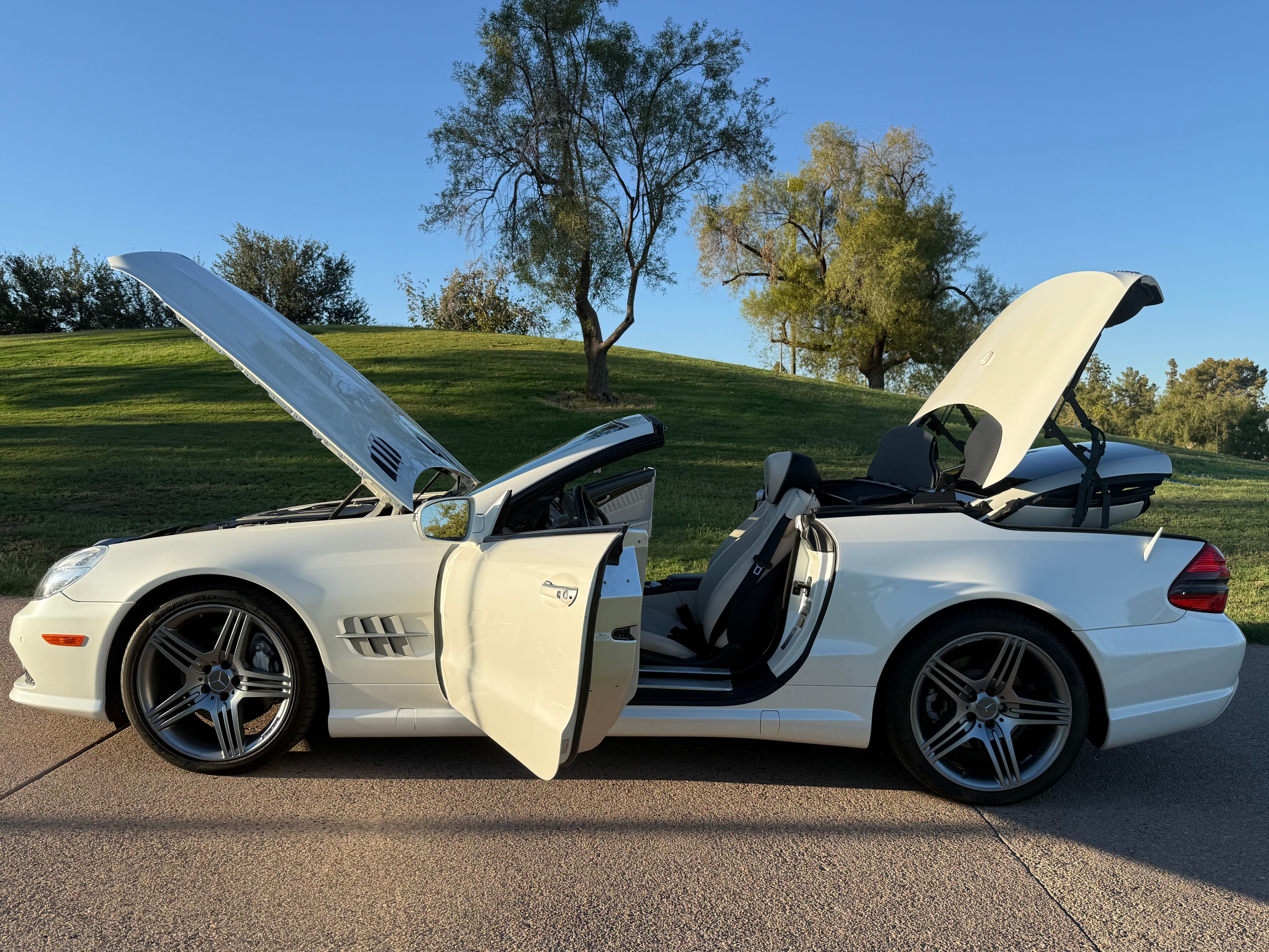 Used 2012 Mercedes-Benz SL 550 w/ SL Wheel Pkg image 12