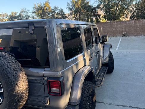 Used 2019 Jeep Wrangler Unlimited Rubicon image 4