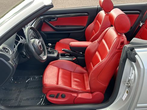 Used 2007 Audi S4 Cabriolet image 8