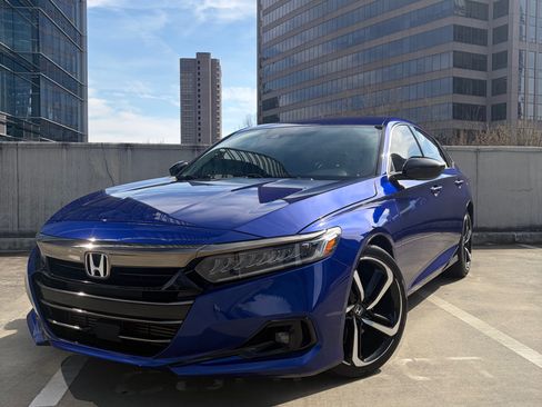 Used 2021 Honda Accord Sport image 2