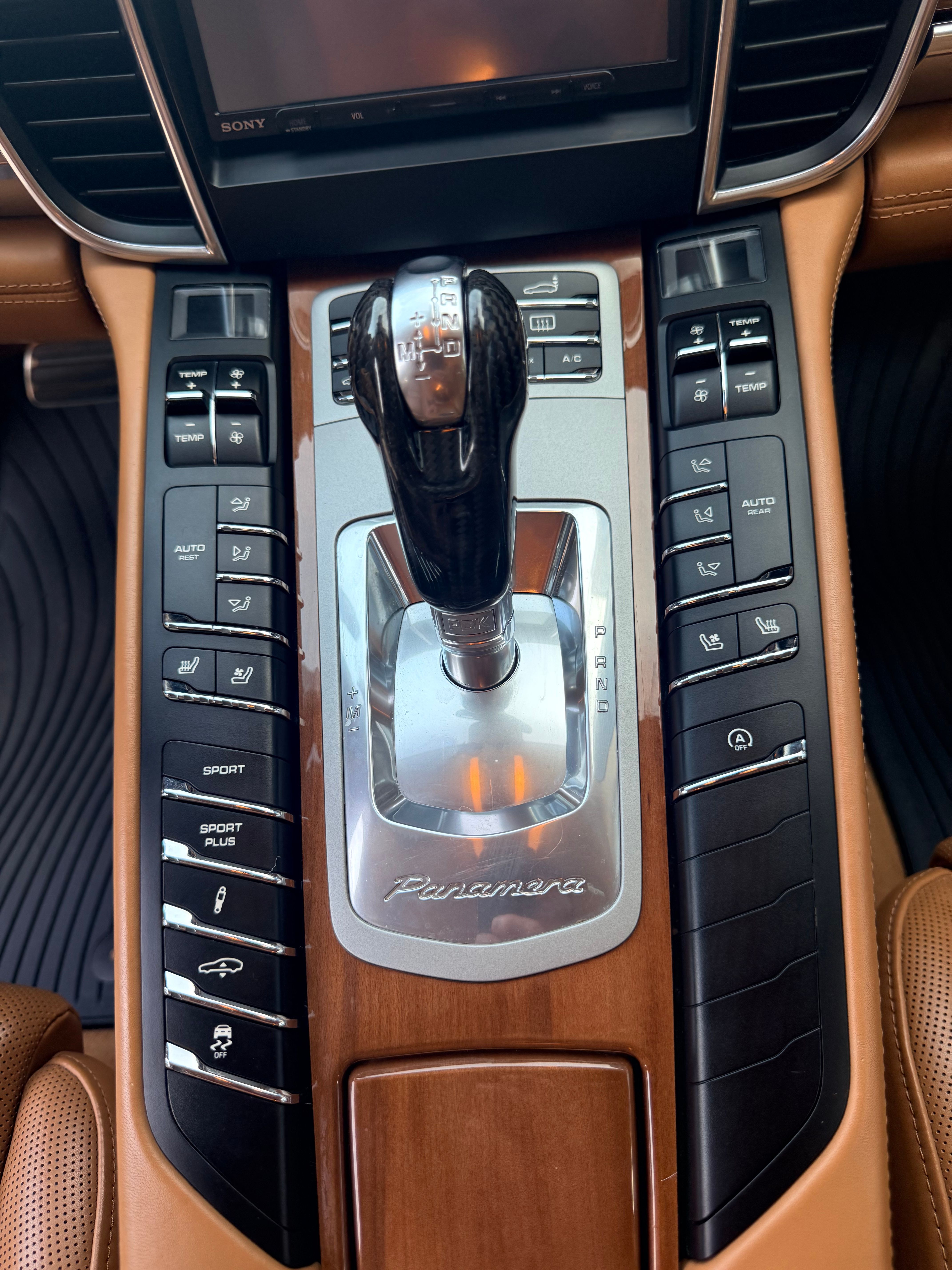 Used 2014 Porsche Panamera 4S AWD/4WD image 12