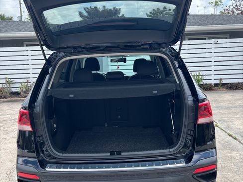 Used 2022 Volkswagen Taos S image 12