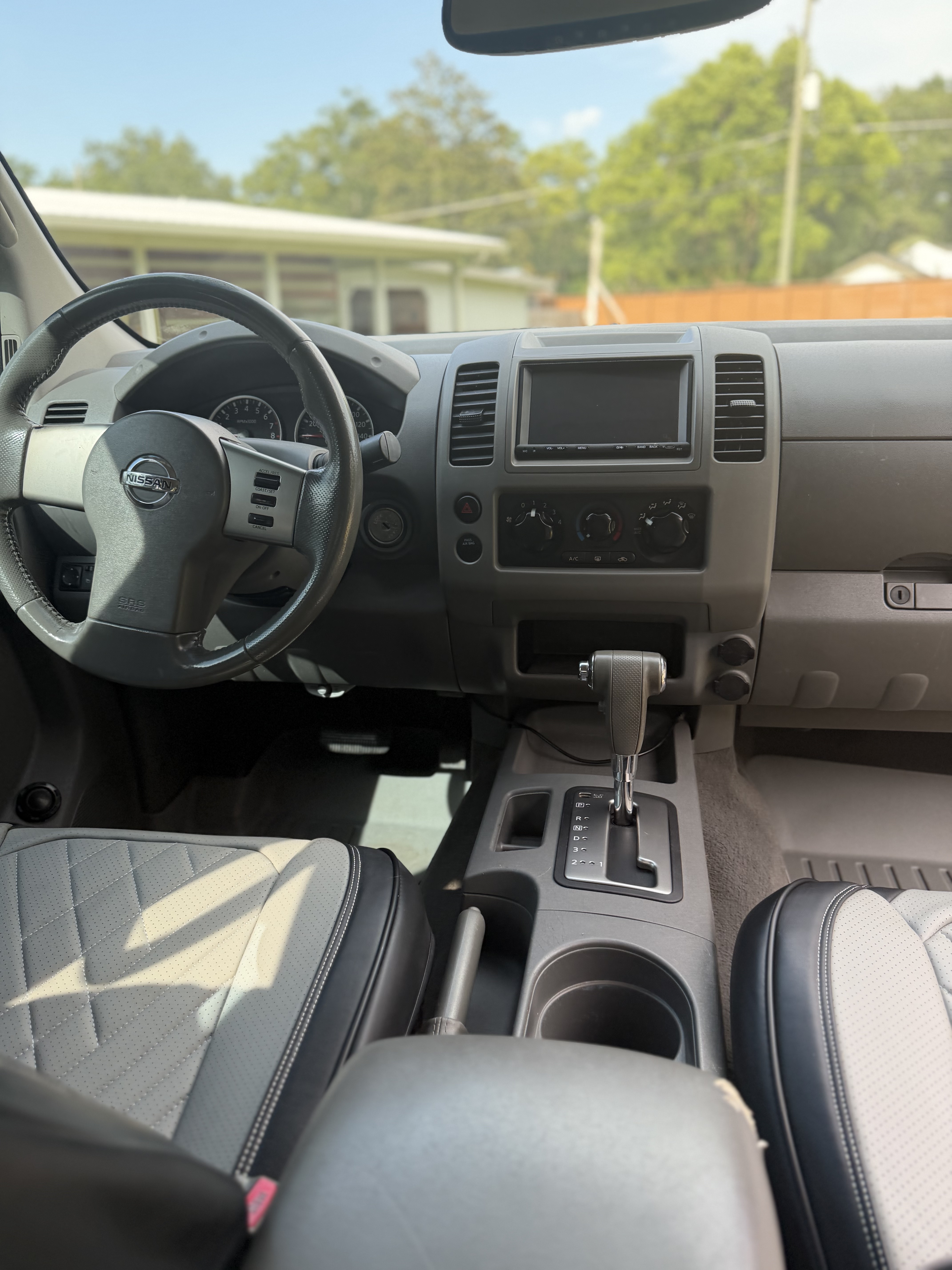 Used 2006 Nissan Frontier LE RWD image 13