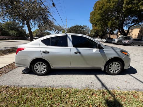 Used 2015 Nissan Versa S image 6