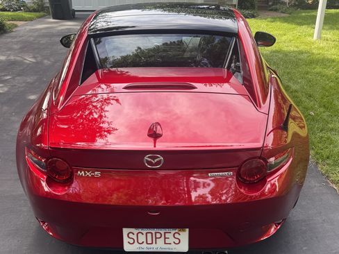 Used 2021 MAZDA MX-5 Miata RF Grand Touring RWD image 4
