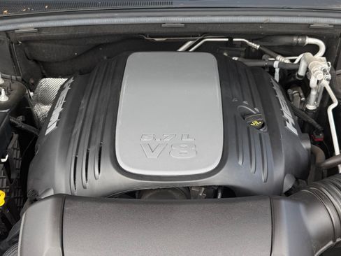 Used 2022 Dodge Durango R/T w/ Tow 'N Go Package AWD/4WD image 8
