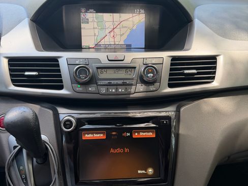 Used 2015 Honda Odyssey Touring image 24