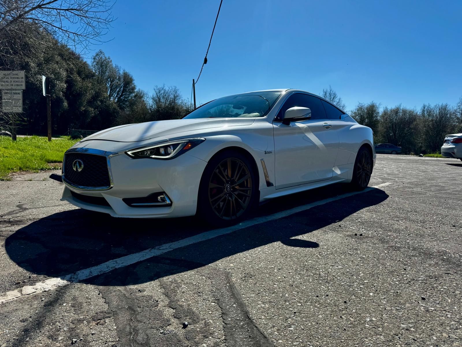Used 2017 INFINITI Q60 Red Sport 400 RWD image 10