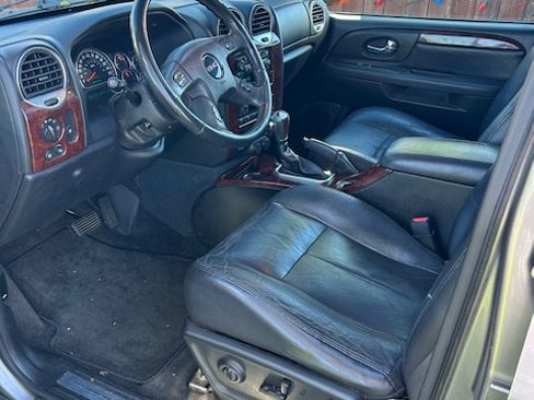 Used 2005 GMC Envoy SLT image 6