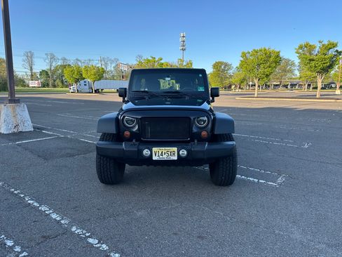 Used 2012 Jeep Wrangler Unlimited Sport w/ Trailer Tow Group image 2