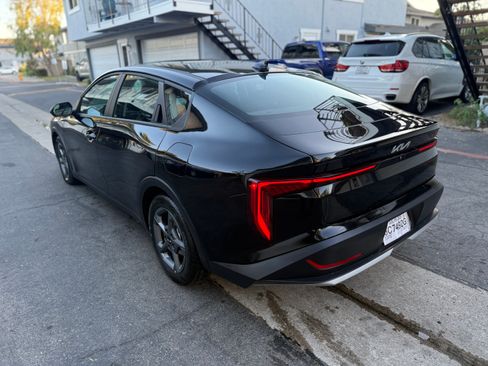 Used 2025 Kia K4 image 8