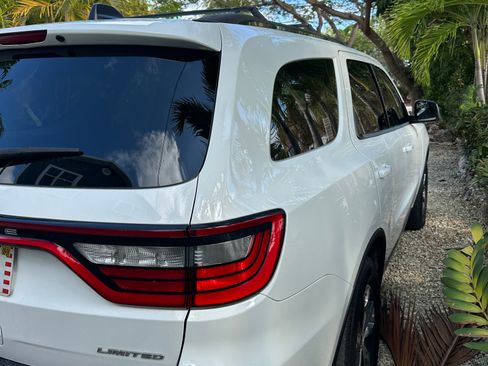 Used 2016 Dodge Durango Limited w/ Nav & Power Liftgate Group image 5
