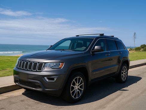 Used 2018 Jeep Grand Cherokee Limited image 1