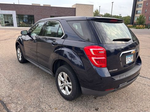 Used 2017 Chevrolet Equinox LS FWD image 9