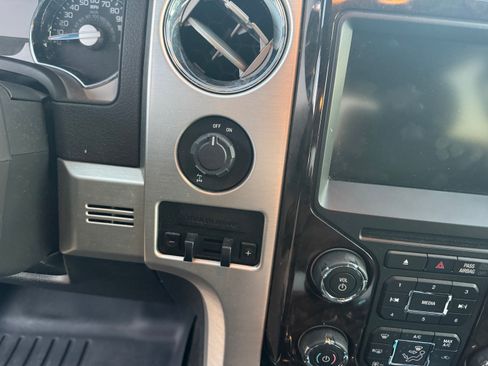 Used 2014 Ford F150 Platinum image 13