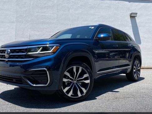 Used 2023 Volkswagen Atlas Cross Sport SE w/ Black Wheel Package AWD/4WD image 6