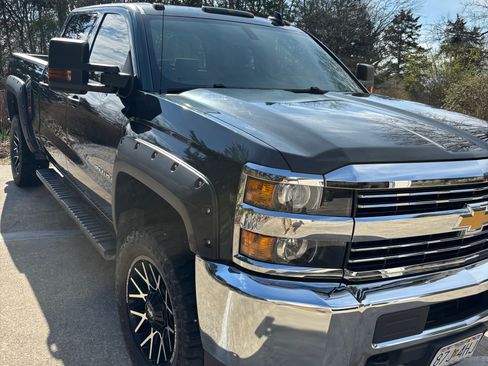 Used 2017 Chevrolet Silverado 3500 W/T w/ WT Convenience Package image 5